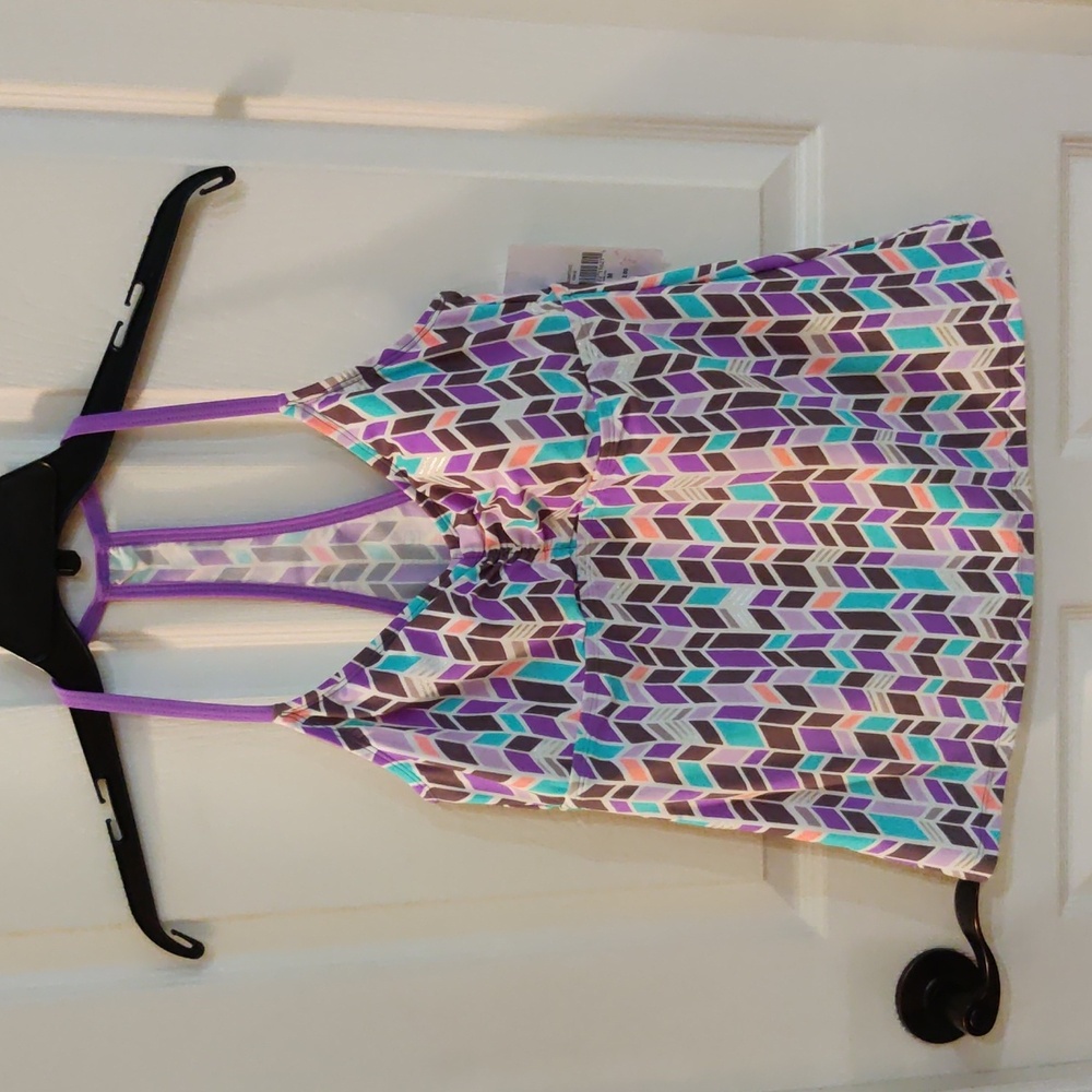 BE INSPIRED Performance Swim Women's Bathing Suit Swimsuit Top Tank Medium NWT